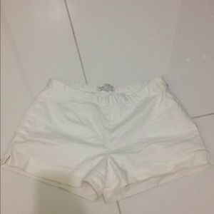 White high wastes shorts